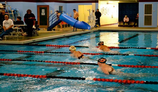 Pacific swim teams seek leading spot in NWC championships