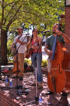 Noon Tunes jazzes up Square