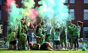 Paint wars relieve stress of finals