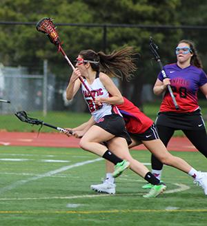 Lacrosse team battles against&nbsp;Linfield