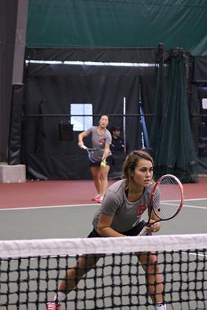 Tennis sweeps Willamette