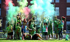 Paint wars relieve stress of&nbsp;finals