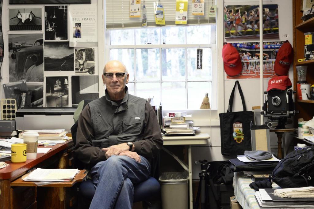 Photo professor Jim Flory&nbsp;retires