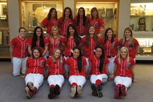 Softball adds more freshmen, builds&nbsp;team
