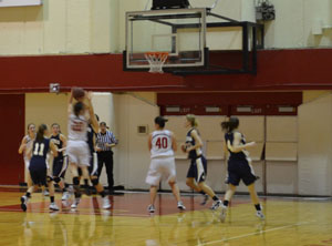 Women’s basketball hopes to finish&nbsp;strong